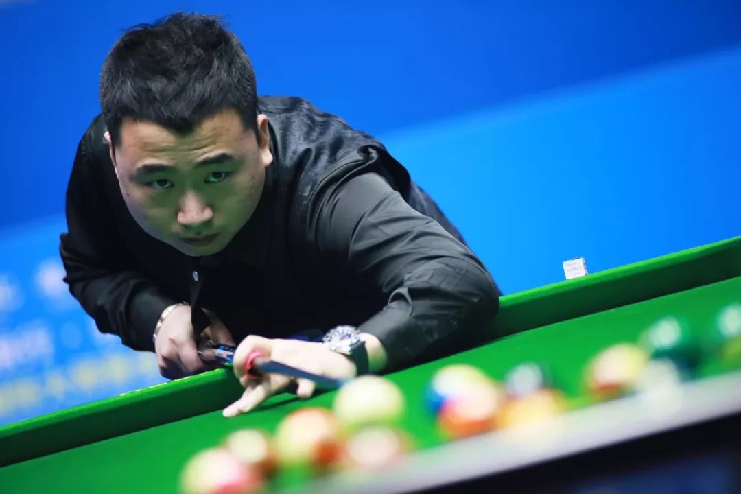 更传递出他 更传递出他